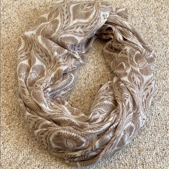 Scarf - Picture 3 of 3